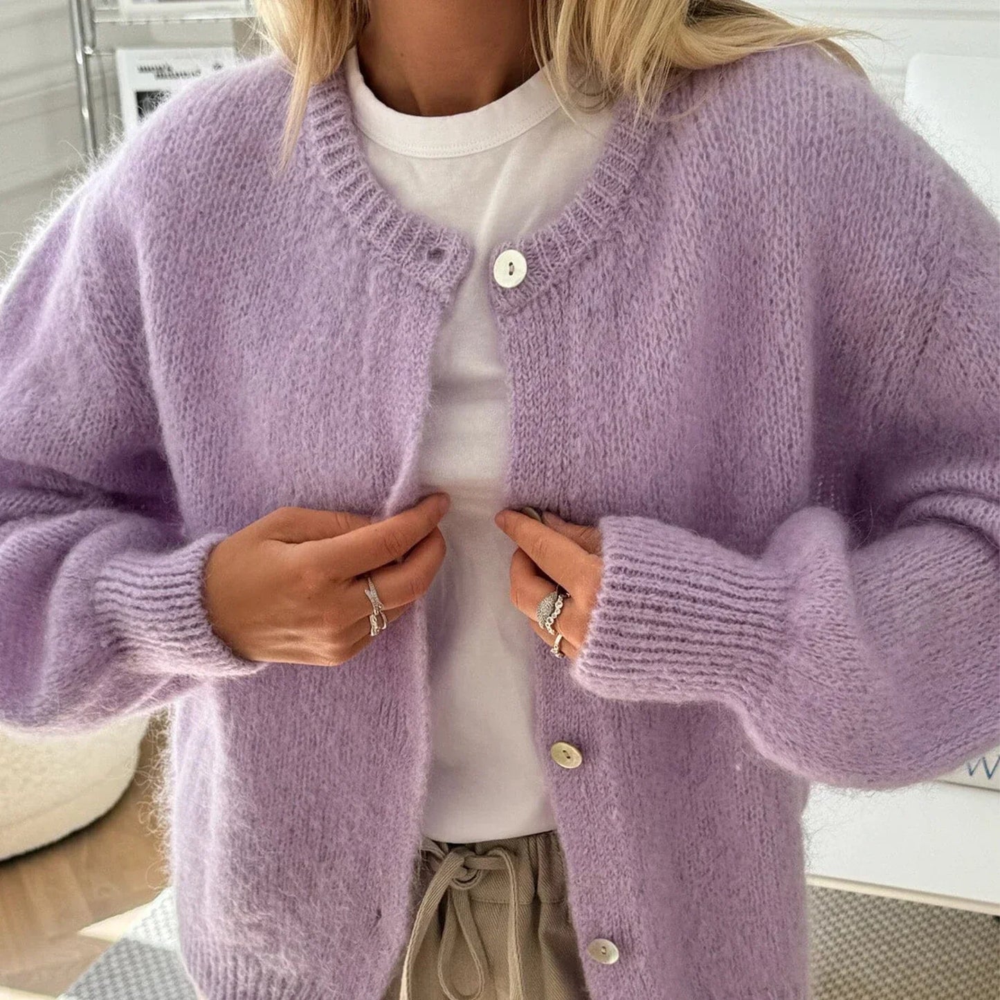 Amadea | Fuzzy cardigan s gombíkmi pre ženy