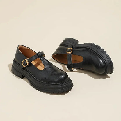 Mary Janes – Elegantné kožené topánky