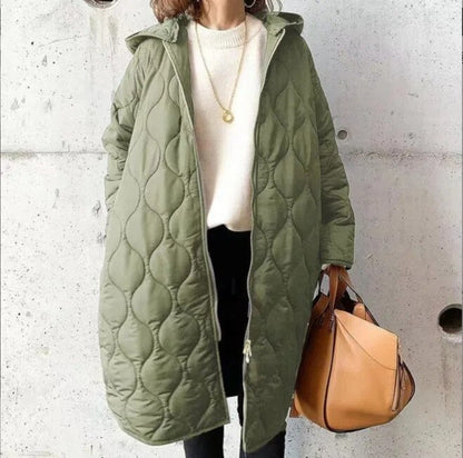 PRISCILLA™ | PARKA S KAPUCŇOU A STAROSTLIVÝMI DETAILMI