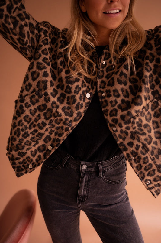Lucia™ | Trendná bunda s leopardím vzorom